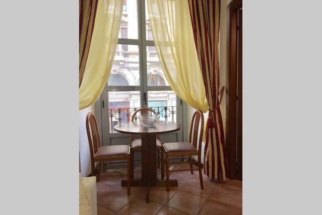 Flat in Piazza Duomo Lejlighed Milano Eksteriør billede